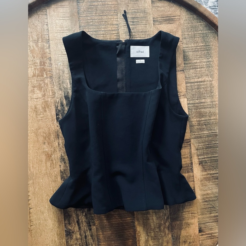 Wilfred Elegant Peplon Black Sleeveless Top